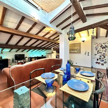 Charme Apartment Florence