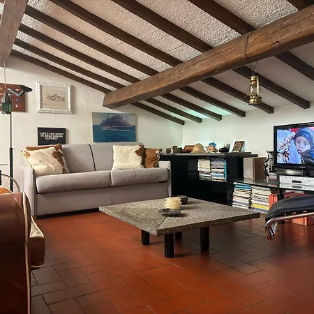 Charme Apartment *