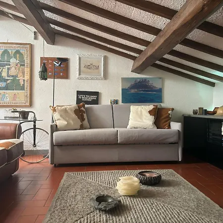 Charme Apartment Florence